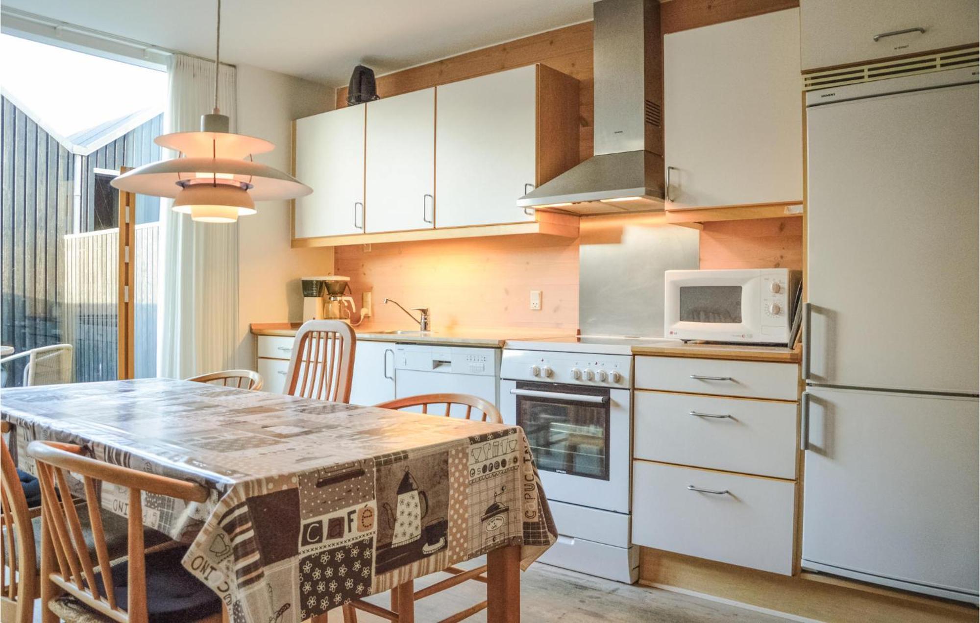 2 Bedroom Gorgeous Home In Hvide Sande Eksteriør bilde